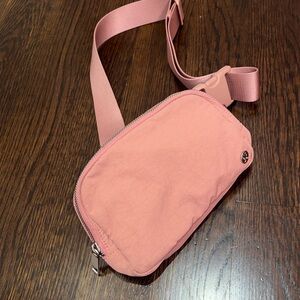 Light pink lulu lemon belt bag